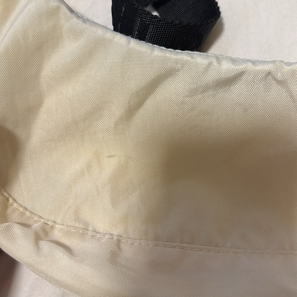 Baggu Smallest (2)Size Crescent Bag - Picture 4 of 4